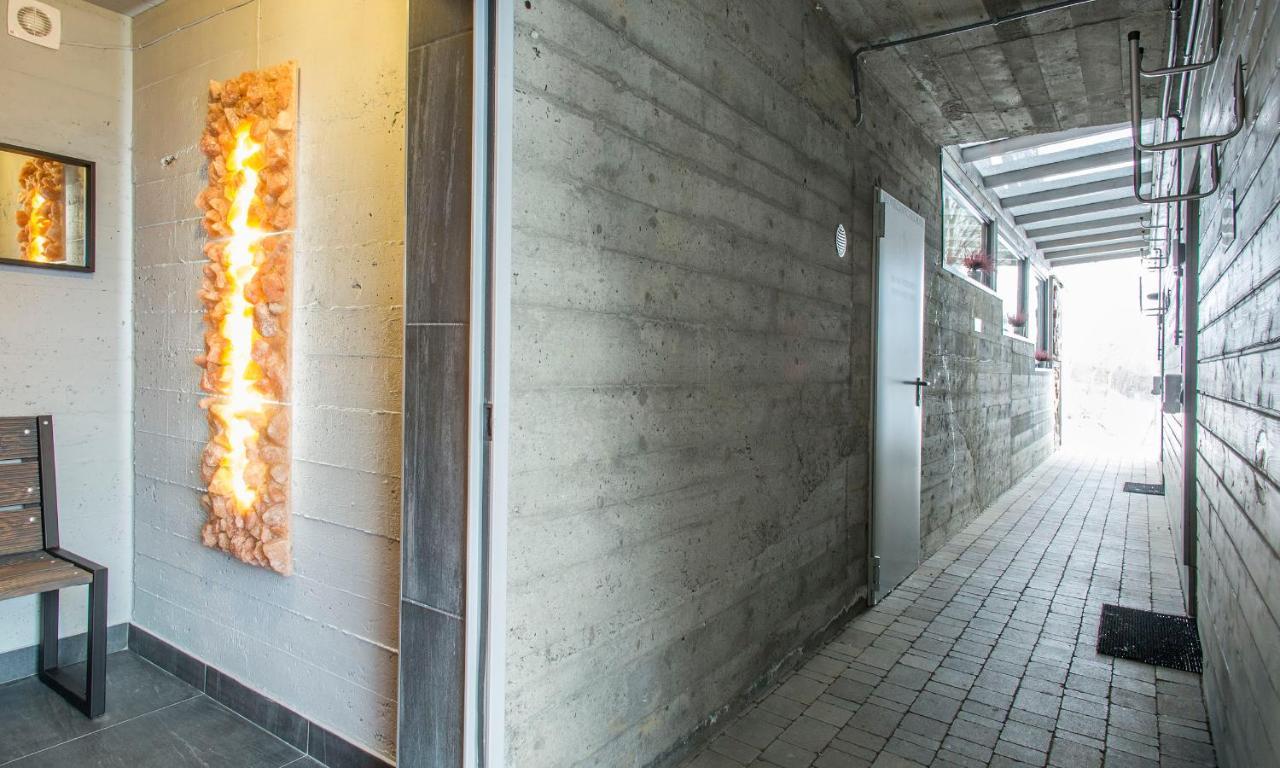Sloneczny Chelm - Apartamenty W Gorach, Prywatna Sauna Jacuzzi Balia W Cenie, Spa, Grill, Stok Narciarski Myslenice, Sciezki Rowerowe, Rzeka Raba, Widok Na Tatry Eksteriør bilde