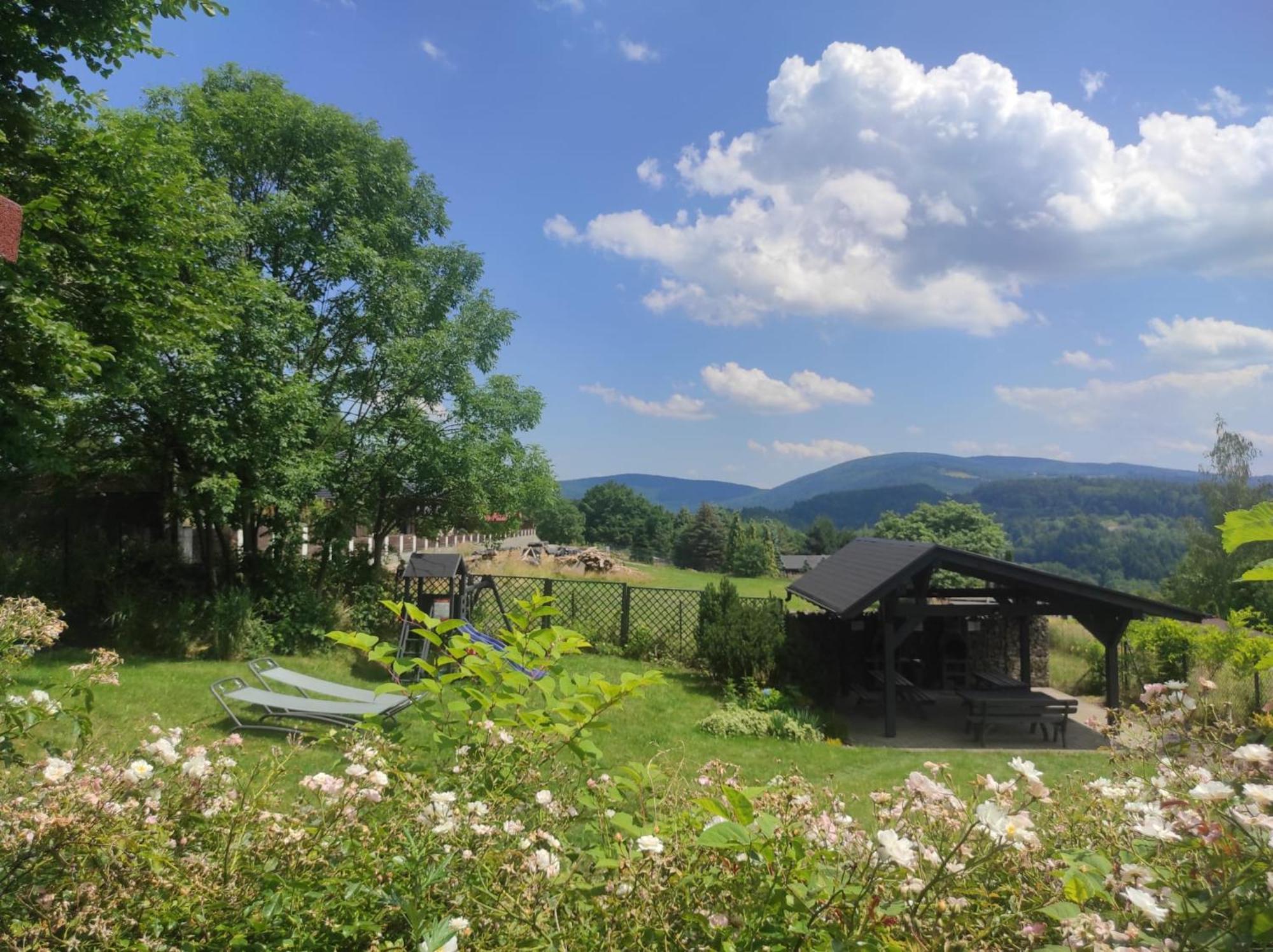 Sloneczny Chelm - Apartamenty W Gorach, Prywatna Sauna Jacuzzi Balia W Cenie, Spa, Grill, Stok Narciarski Myslenice, Sciezki Rowerowe, Rzeka Raba, Widok Na Tatry Eksteriør bilde